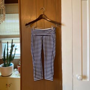 New balance striped cropped leggings